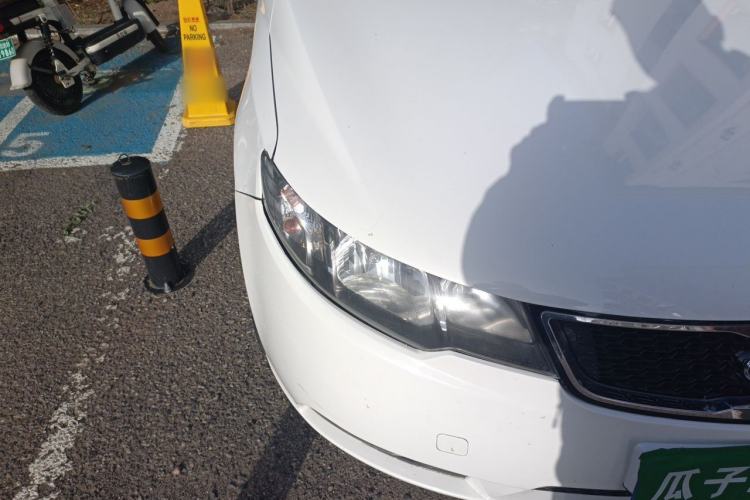 Used Kia Forte 2011 1.6L MT GLS Right Front Headlight