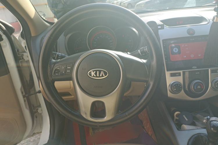 Used Kia Forte 2011 1.6L MT GLS Steering Wheel