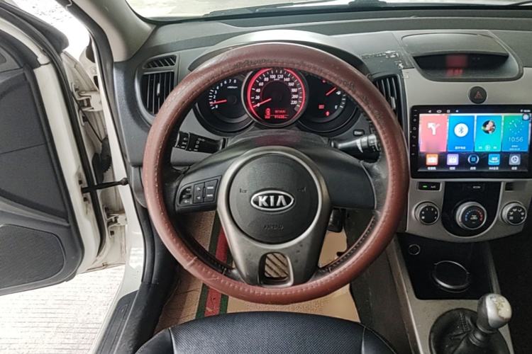 Used Kia Forte 2011 1.6L MT GLS Steering Wheel