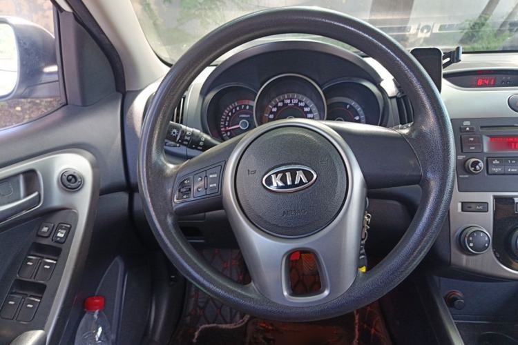Used Kia Forte 2011 1.6L MT GL Steering Wheel