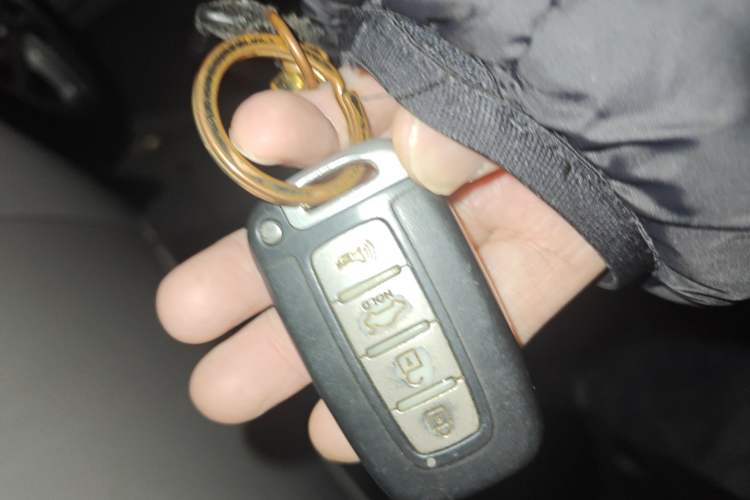 Used Kia Forte 2011 1.6L AT Premium Vehicle Key