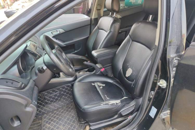 Used Kia Forte 2012 1.6L MT GL Commemorative Edition Left Front Seat