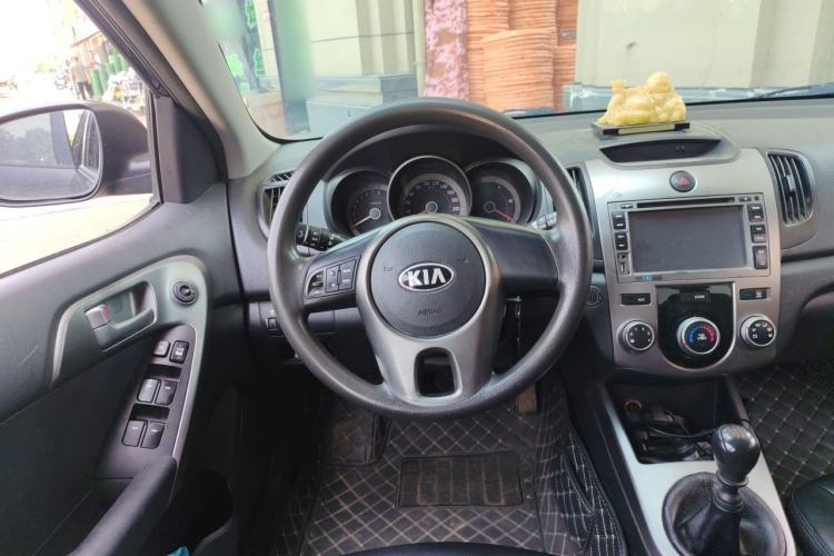 Used Kia Forte 2012 1.6L MT GL Commemorative Edition Steering Wheel