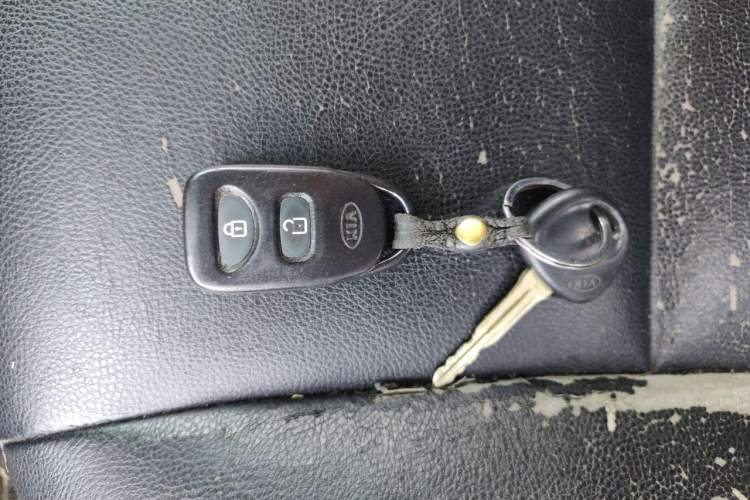 Used Kia Forte 2012 1.6L MT GL Commemorative Edition Vehicle Key