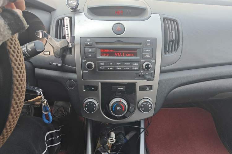 Used Kia Forte 2012 1.6L MT GL Commemorative Edition Audio And AC Panel