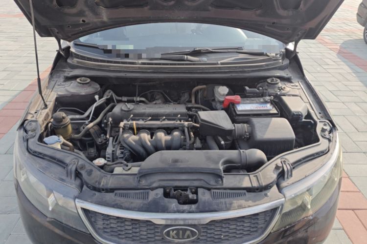 Used Kia Forte 2012 1.6L MT GL Commemorative Edition Engine Bay