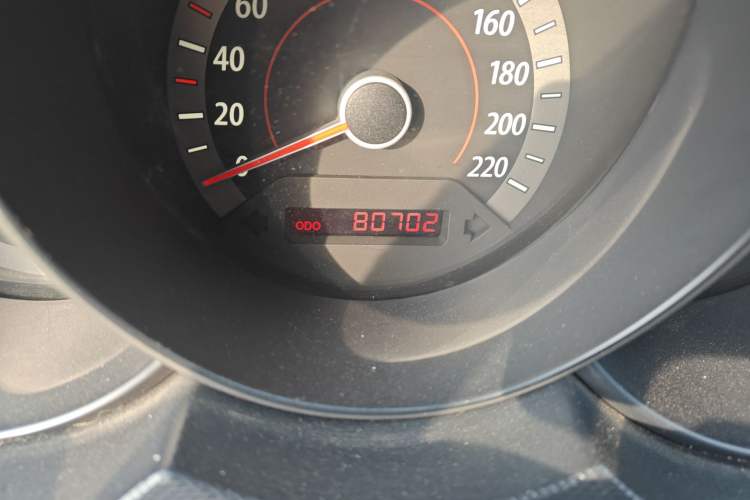 Used Kia Forte 2012 1.6L MT GL Commemorative Edition Odometer Close Up