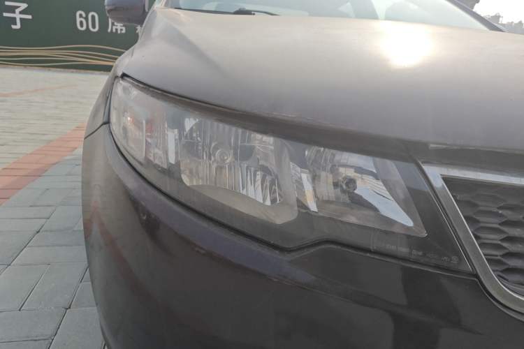 Used Kia Forte 2012 1.6L MT GL Commemorative Edition Right Front Headlight