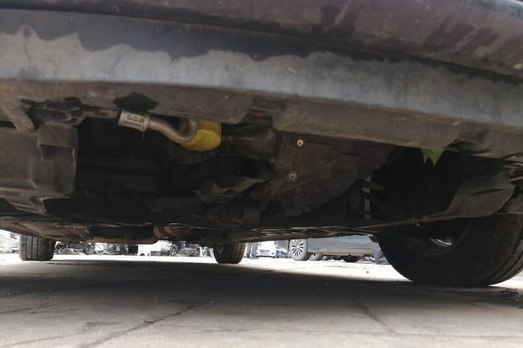 Used Kia Forte 2012 1.6L MT GL Commemorative Edition Chassis Front