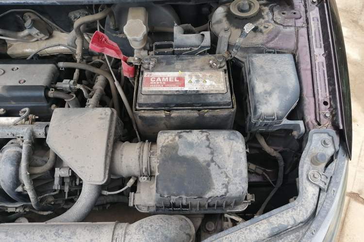 Used Kia Forte 2012 1.6L MT GL Commemorative Edition Engine Bay Left