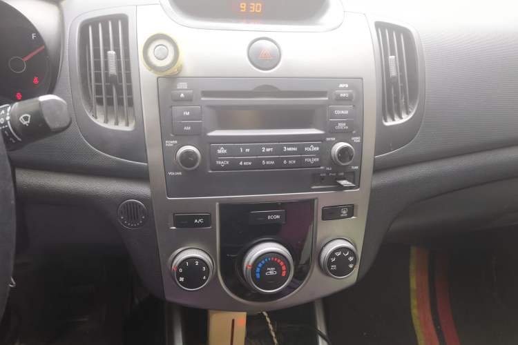 Used Kia Forte 2012 1.6L MT GL Commemorative Edition Audio And AC Panel