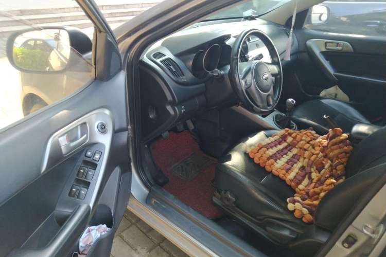 Used Kia Forte 2012 1.6L MT GLS Commemorative Edition Driver Seat