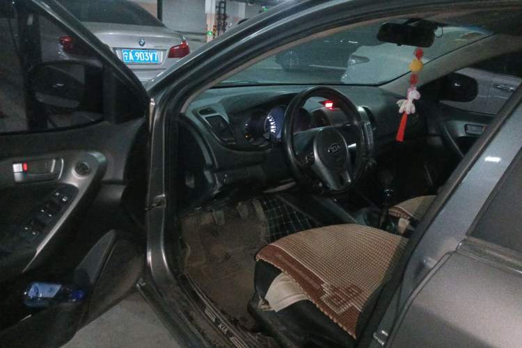 Used Kia Forte 2012 1.6L MT GL Commemorative Edition Driver Seat
