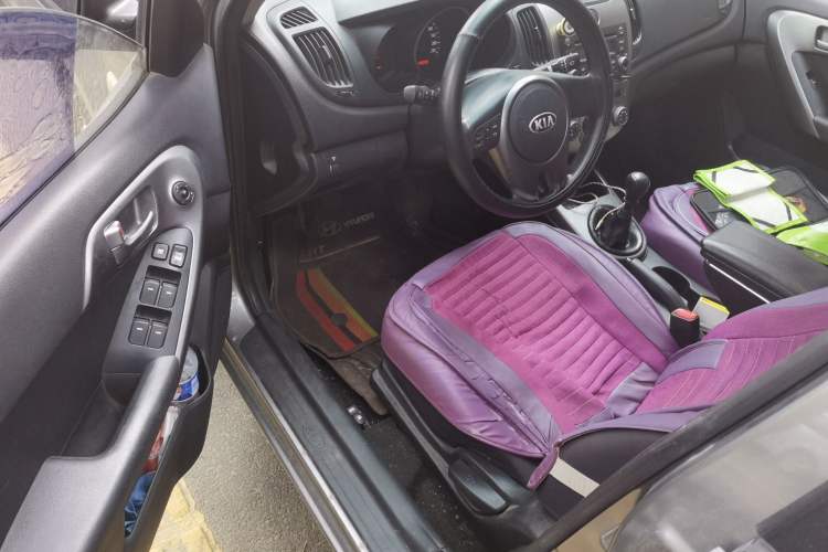 Used Kia Forte 2012 1.6L MT GL Commemorative Edition Driver Seat