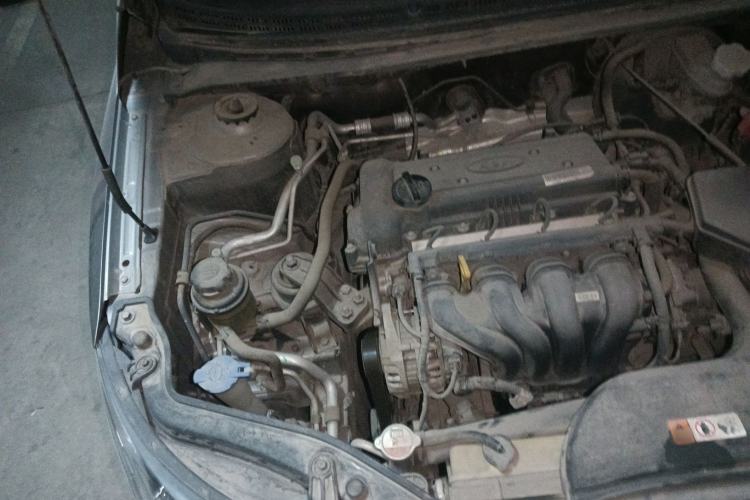 Used Kia Forte 2012 1.6L MT GL Commemorative Edition Engine Bay Right