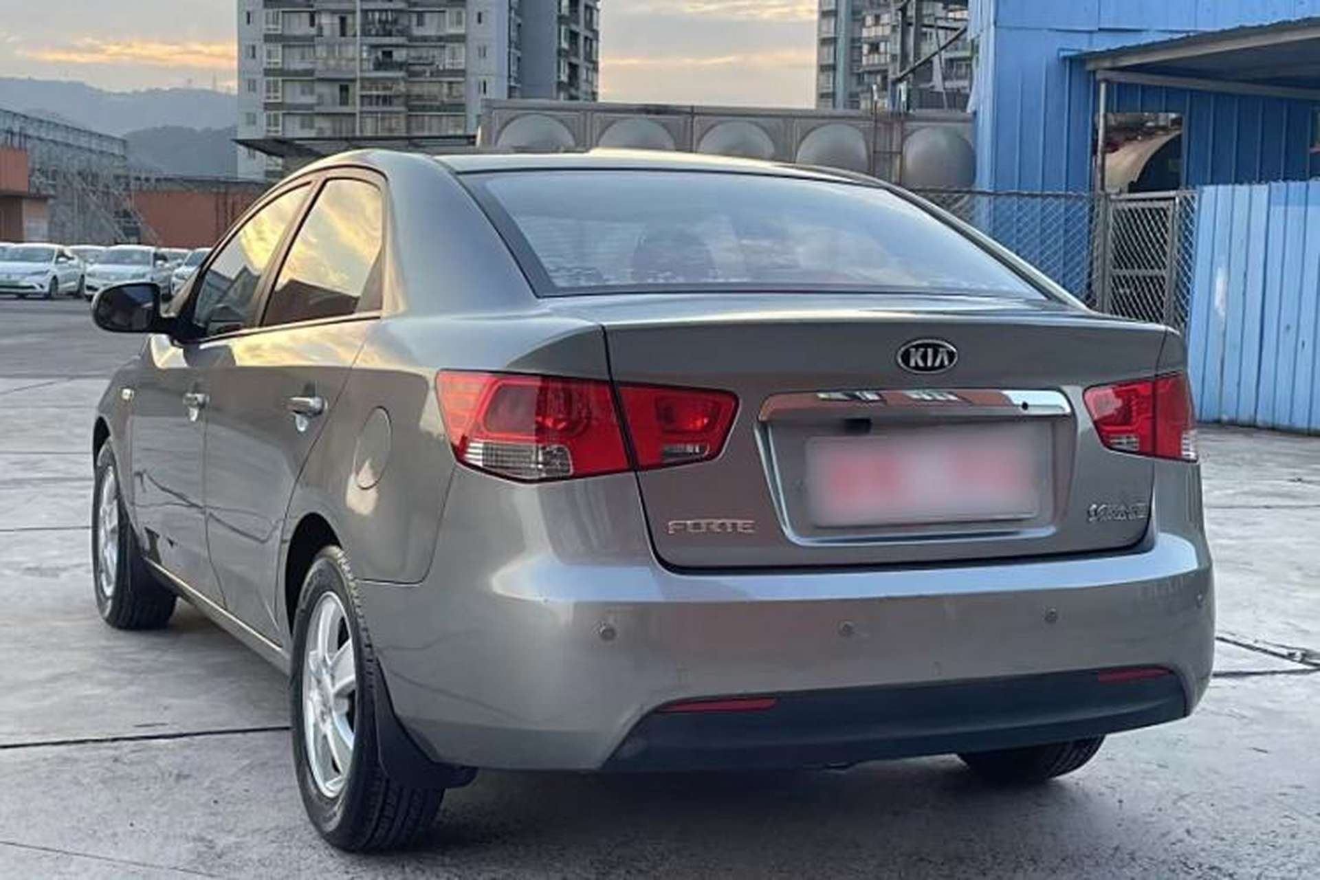 Used Kia Forte 2012 1.6L AT GL Commemorative Edition Exterior 4