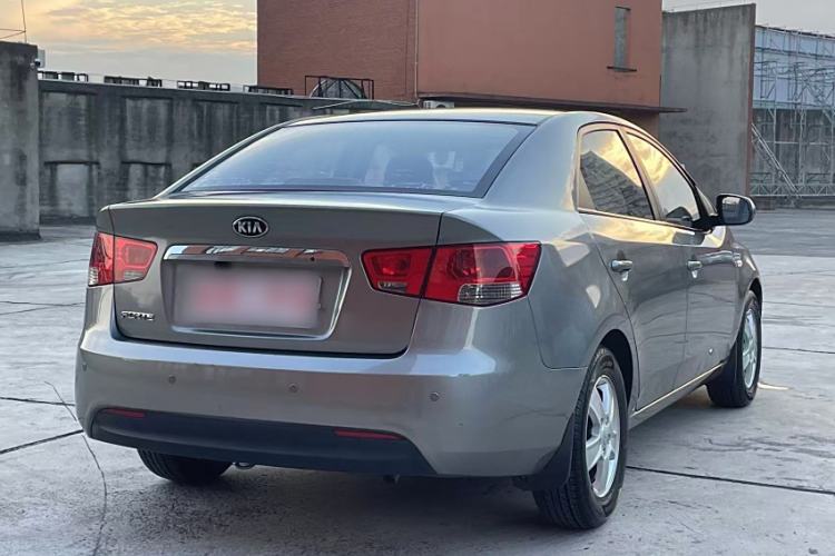 Used Kia Forte 2012 1.6L AT GL Commemorative Edition Exterior 6