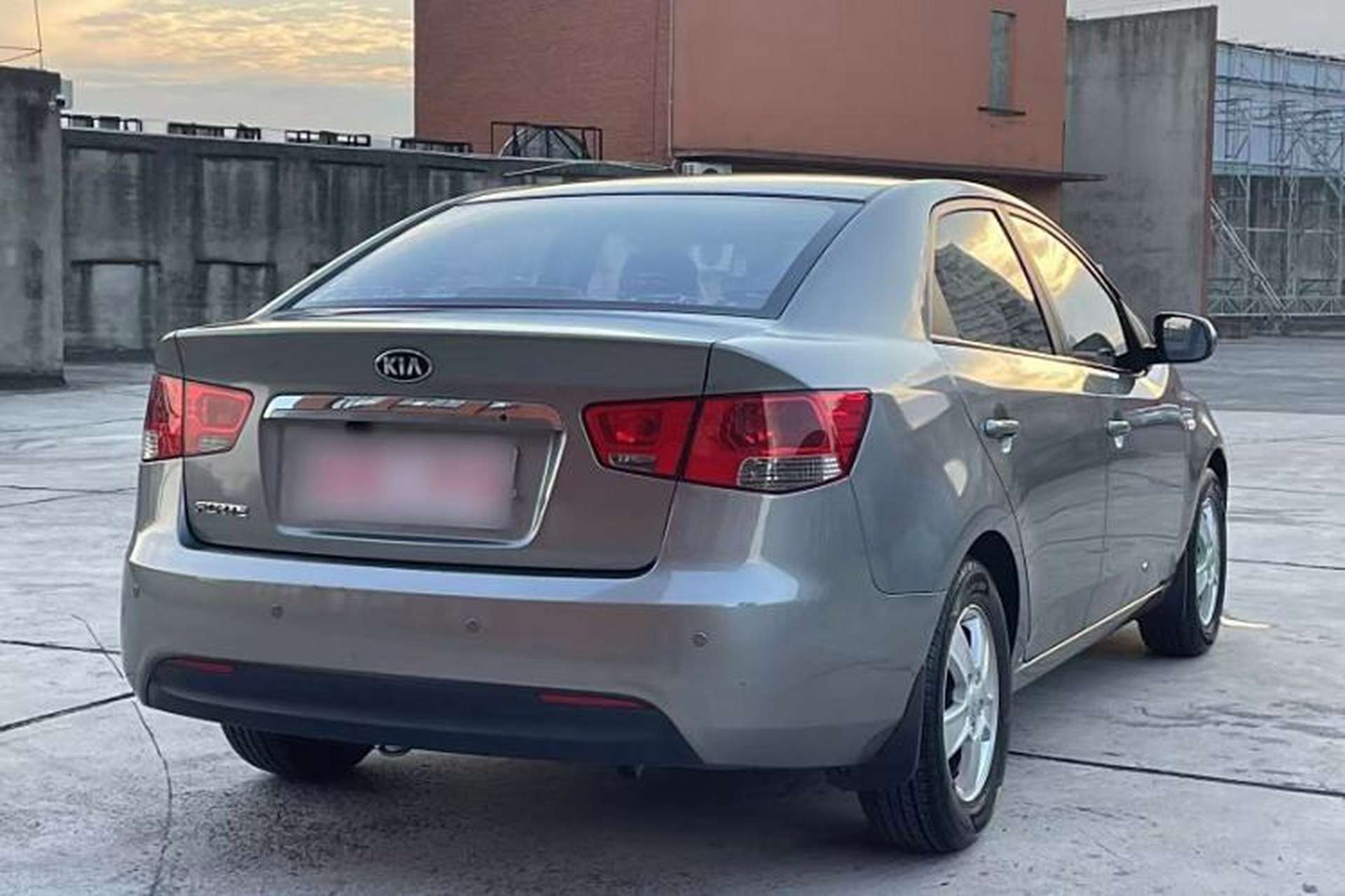 Used Kia Forte 2012 1.6L AT GL Commemorative Edition Exterior 6