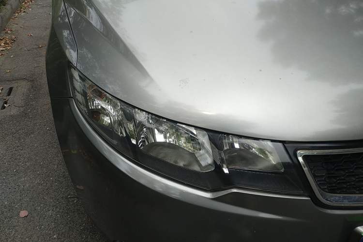 Used Kia Forte 2012 1.6L AT Premium Commemorative Edition Exterior 6