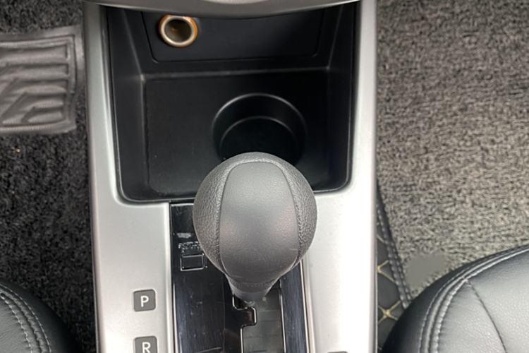 Used Kia Forte 2012 1.6L AT GL Commemorative Edition Gear Lever