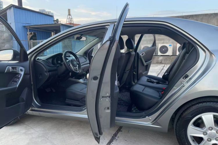 Used Kia Forte 2012 1.6L AT GL Commemorative Edition Interior 3