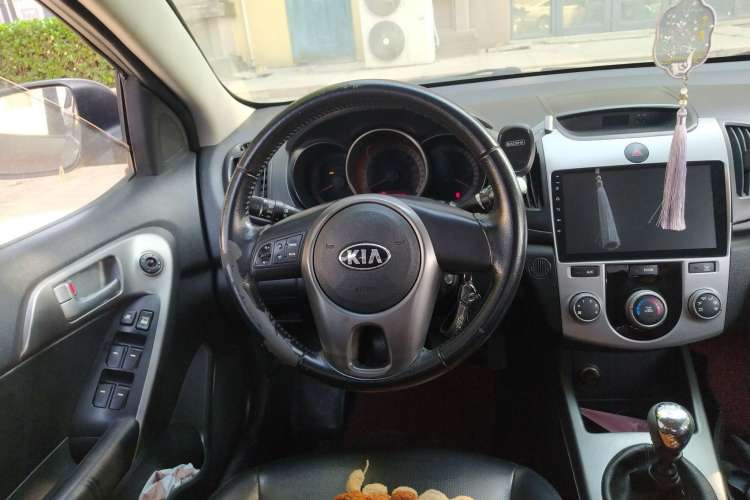 Used Kia Forte 2012 1.6L MT GLS Commemorative Edition Steering Wheel