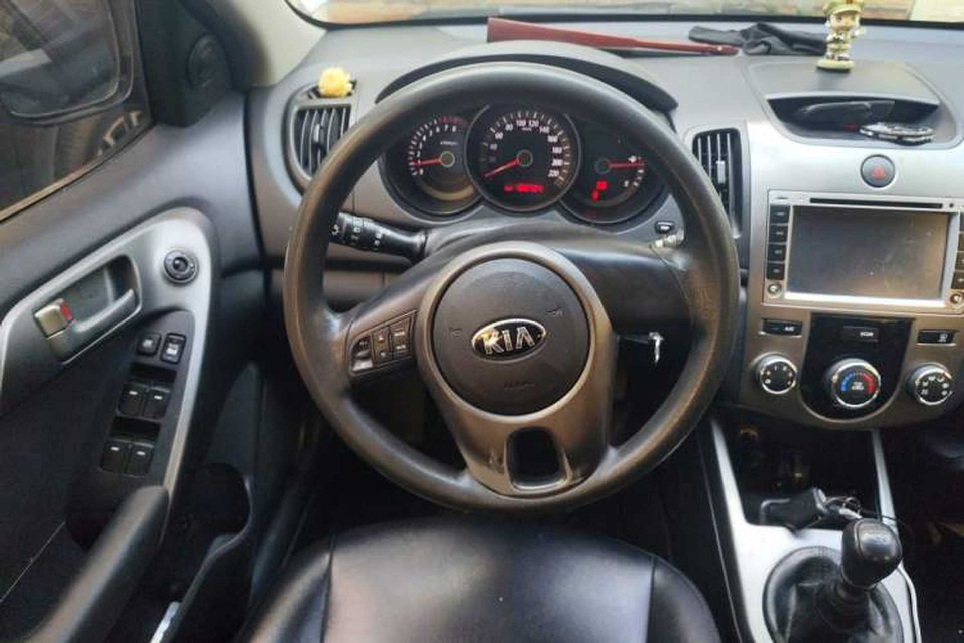 Used Kia Forte 2012 1.6L MT GL Commemorative Edition Steering Wheel