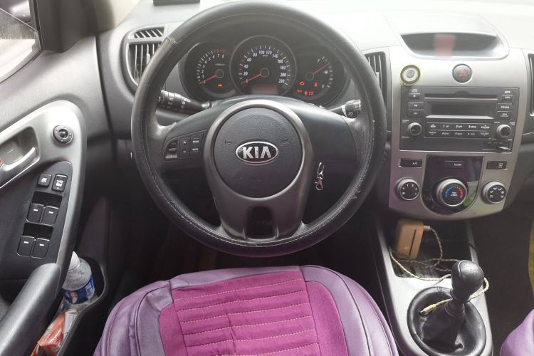Used Kia Forte 2012 1.6L MT GL Commemorative Edition Steering Wheel