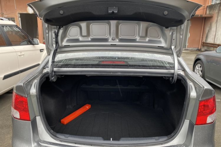 Used Kia Forte 2012 1.6L AT GL Commemorative Edition Trunk