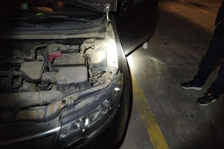 Used Kia Forte 2012 1.6L MT GL Commemorative Edition Engine Bay Left