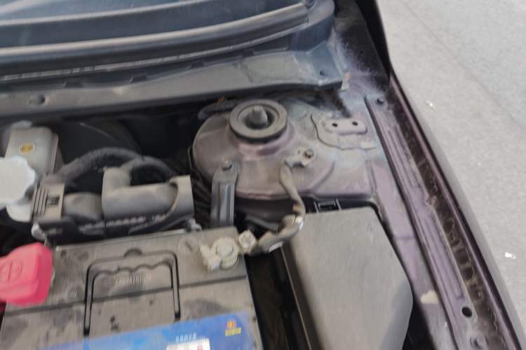 Used Kia Forte 2012 1.6L AT GL Commemorative Edition Engine Bay Left