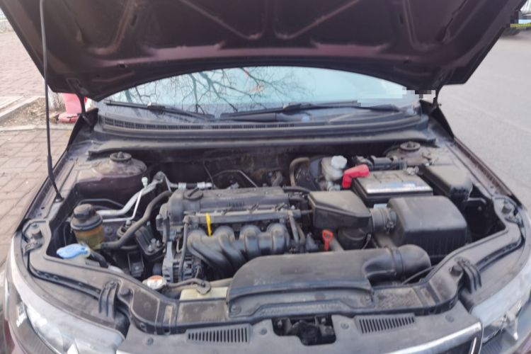 Used Kia Forte 2012 1.6L AT GL Commemorative Edition Engine Bay