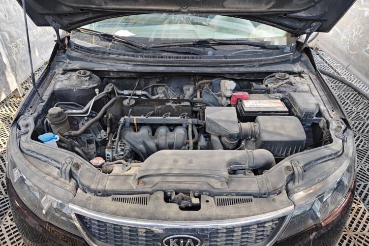 Used Kia Forte 2012 1.6L MT GLS Commemorative Edition Engine Bay