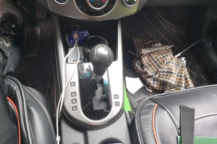 Used Kia Forte 2012 1.6L AT GL Commemorative Edition Gear Lever