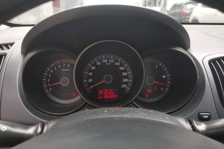 Used Kia Forte 2012 1.6L AT GL Commemorative Edition Instrument Cluster