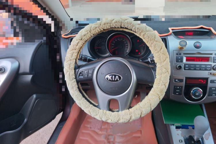 Used Kia Forte 2012 1.6L AT Premium Commemorative Edition Steering Wheel