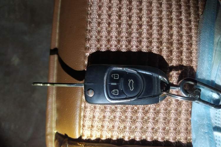 Used Kia Forte 2012 1.6L MT GL Commemorative Edition Vehicle Key