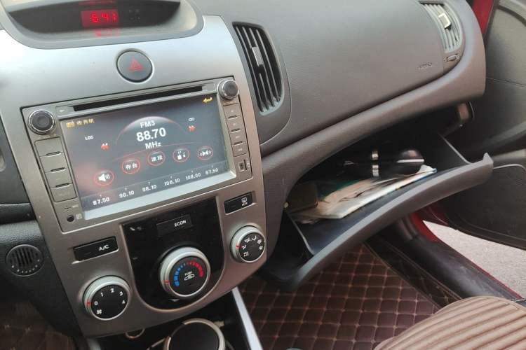 Used Kia Forte 2012 1.6L MT GL Commemorative Edition Audio And AC Panel