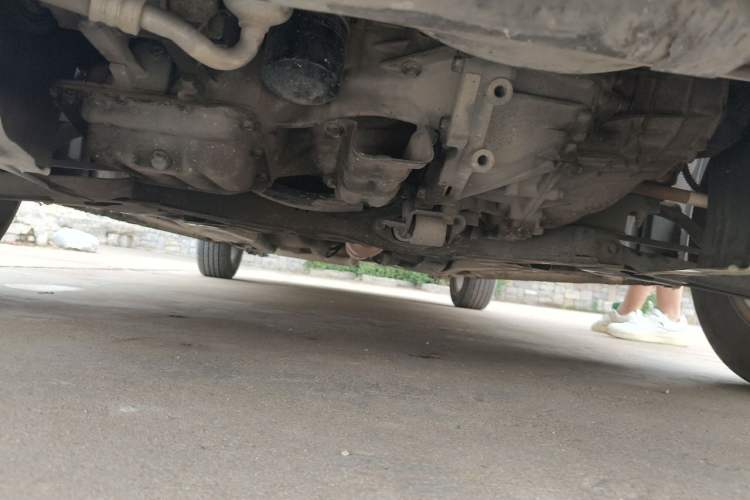 Used Kia Forte 2012 1.6L MT GL Commemorative Edition Chassis Front