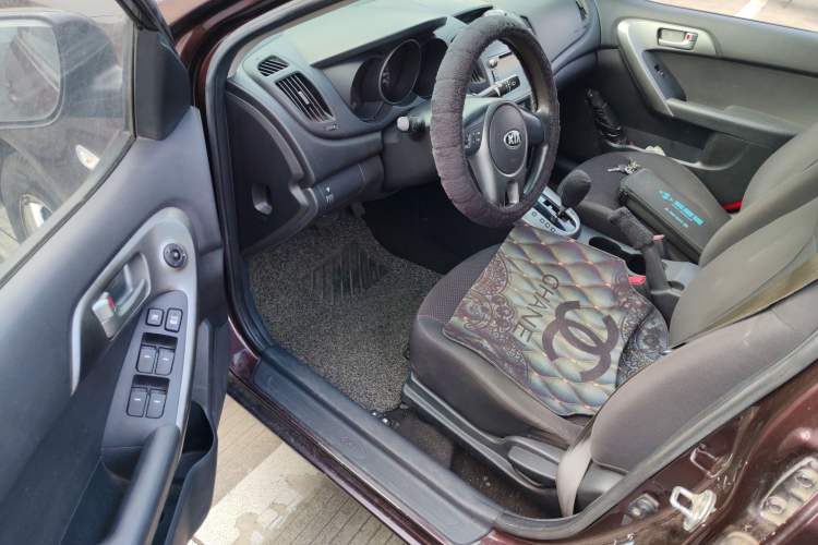 Used Kia Forte 2012 1.6L AT GL Commemorative Edition Driver Seat