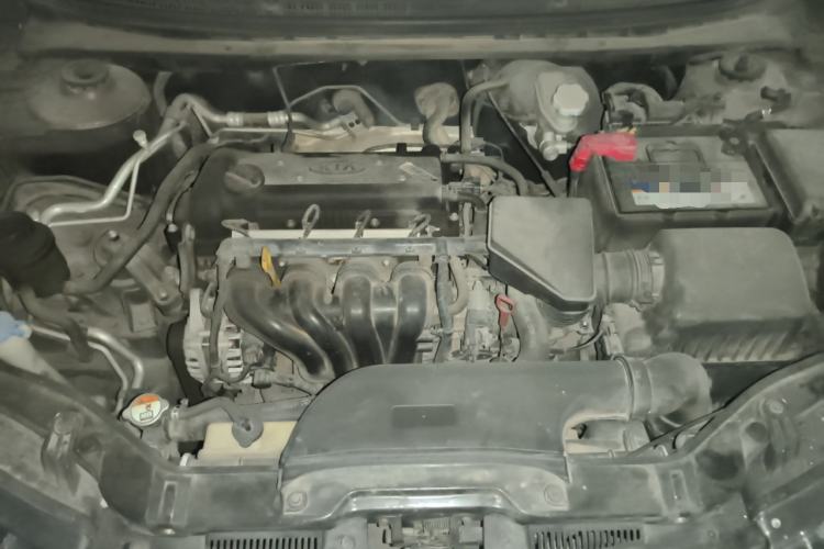 Used Kia Forte 2012 1.6L AT Premium Commemorative Edition Engine Bay