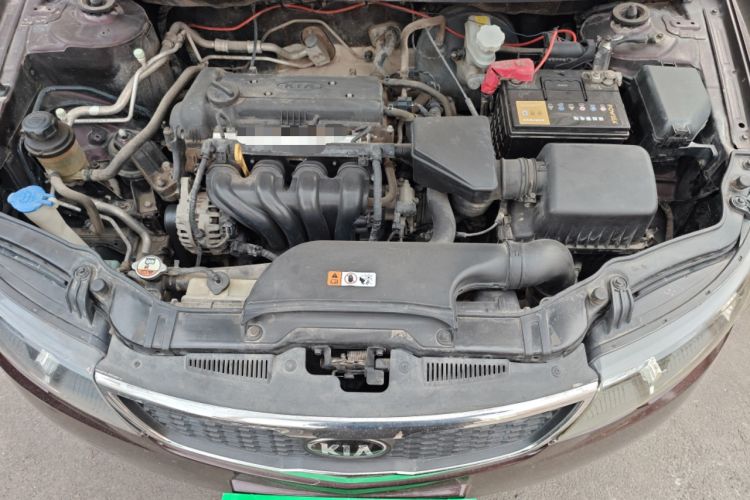 Used Kia Forte 2012 1.6L MT GL Commemorative Edition Engine Bay