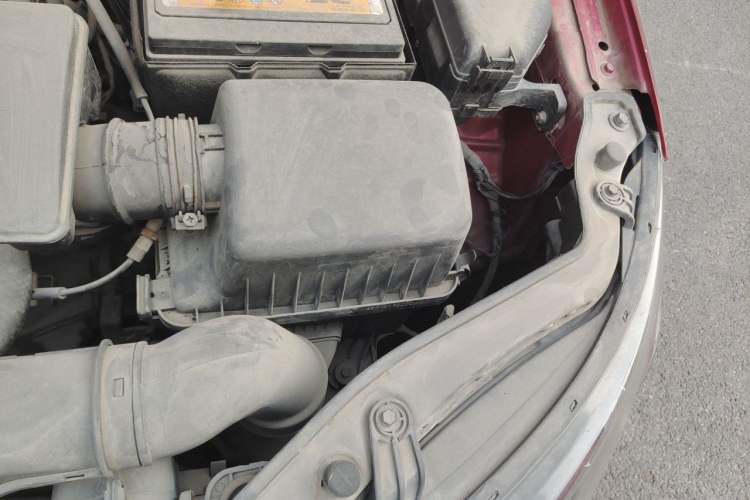 Used Kia Forte 2012 1.6L MT GL Commemorative Edition Engine Bay Left