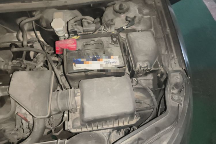 Used Kia Forte 2012 1.6L AT Premium Commemorative Edition Engine Bay Left
