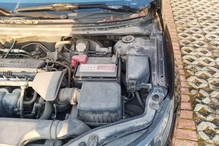 Used Kia Forte 2012 1.6L MT GL Commemorative Edition Engine Bay Left
