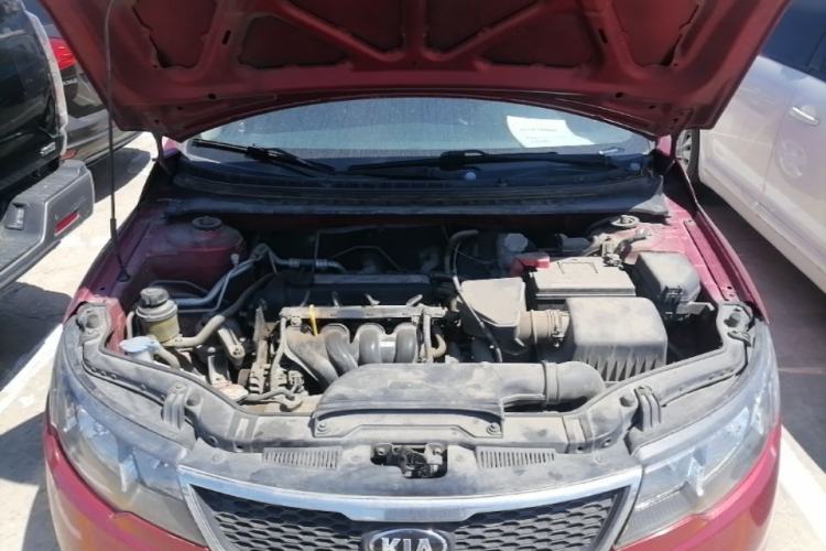 Used Kia Forte 2012 1.6L MT GL Commemorative Edition Engine Bay