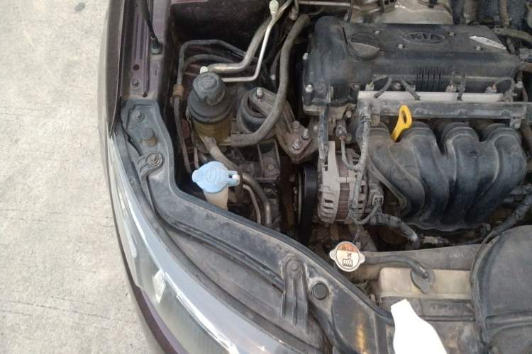 Used Kia Forte 2012 1.6L AT Premium Commemorative Edition Engine Bay Right