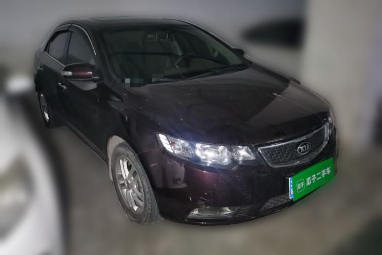 Used Kia Forte 2012 1.6L AT Premium Commemorative Edition Front Right 45 Deg