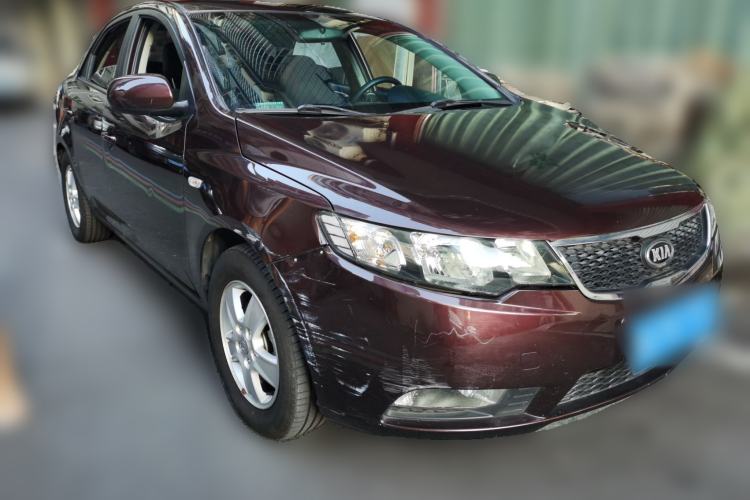 Used Kia Forte 2012 1.6L MT GL Commemorative Edition Front Right 45 Deg
