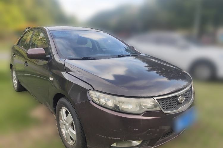 Used Kia Forte 2012 1.6L AT GL Commemorative Edition Front Right 45 Deg